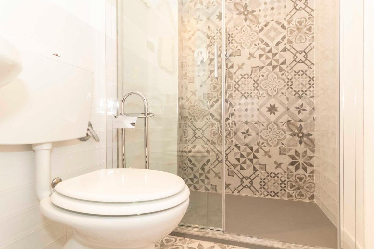 Santa Chiara Apartment Near Piazza Statuto Torino Kültér fotó
